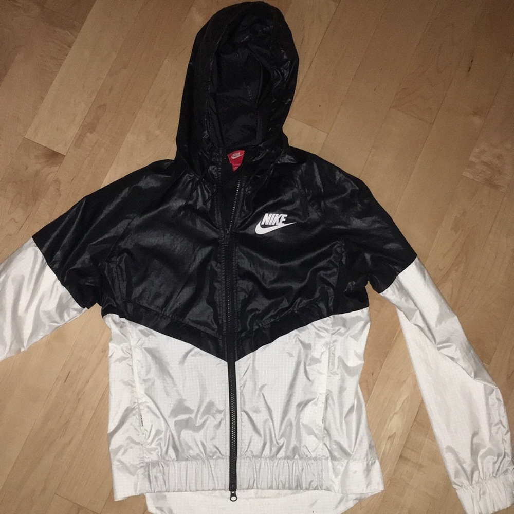 Nike windbreaker